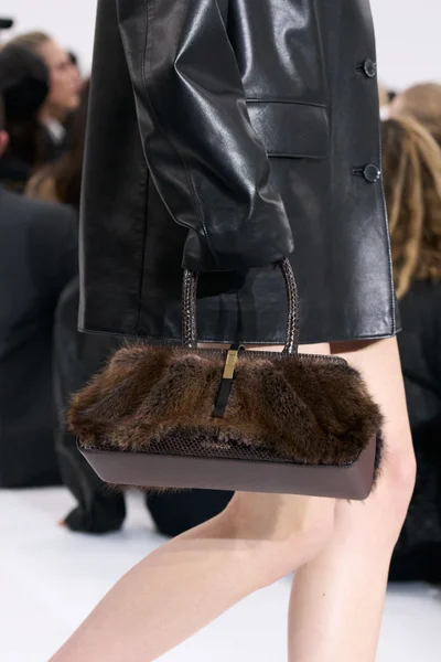 Look 20